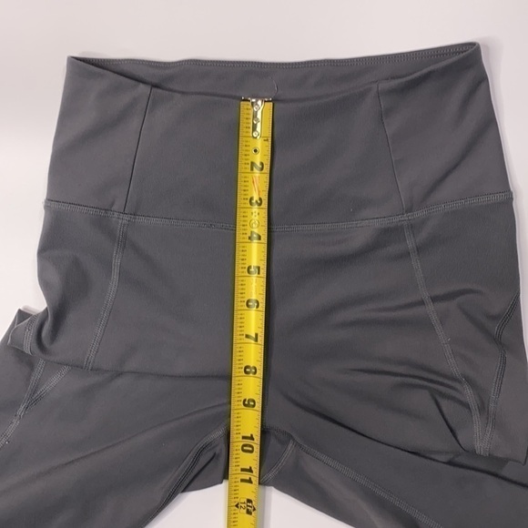 Girlfriend Collective High-Rise Compressive Legging in Grey - Picture 5 of 14